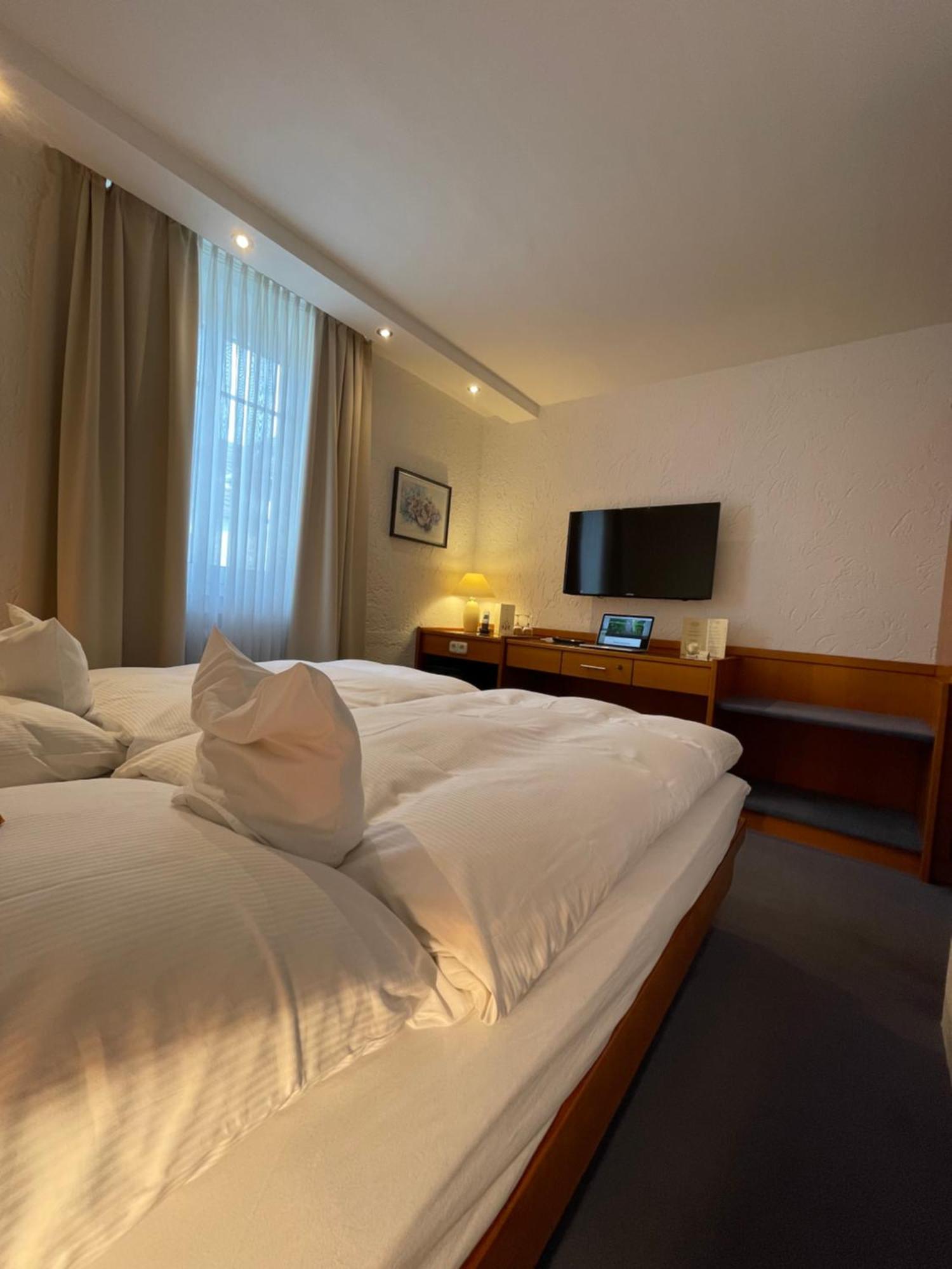 Hotel Lindenhof เมินเคงลัดบาค ภายนอก รูปภาพ